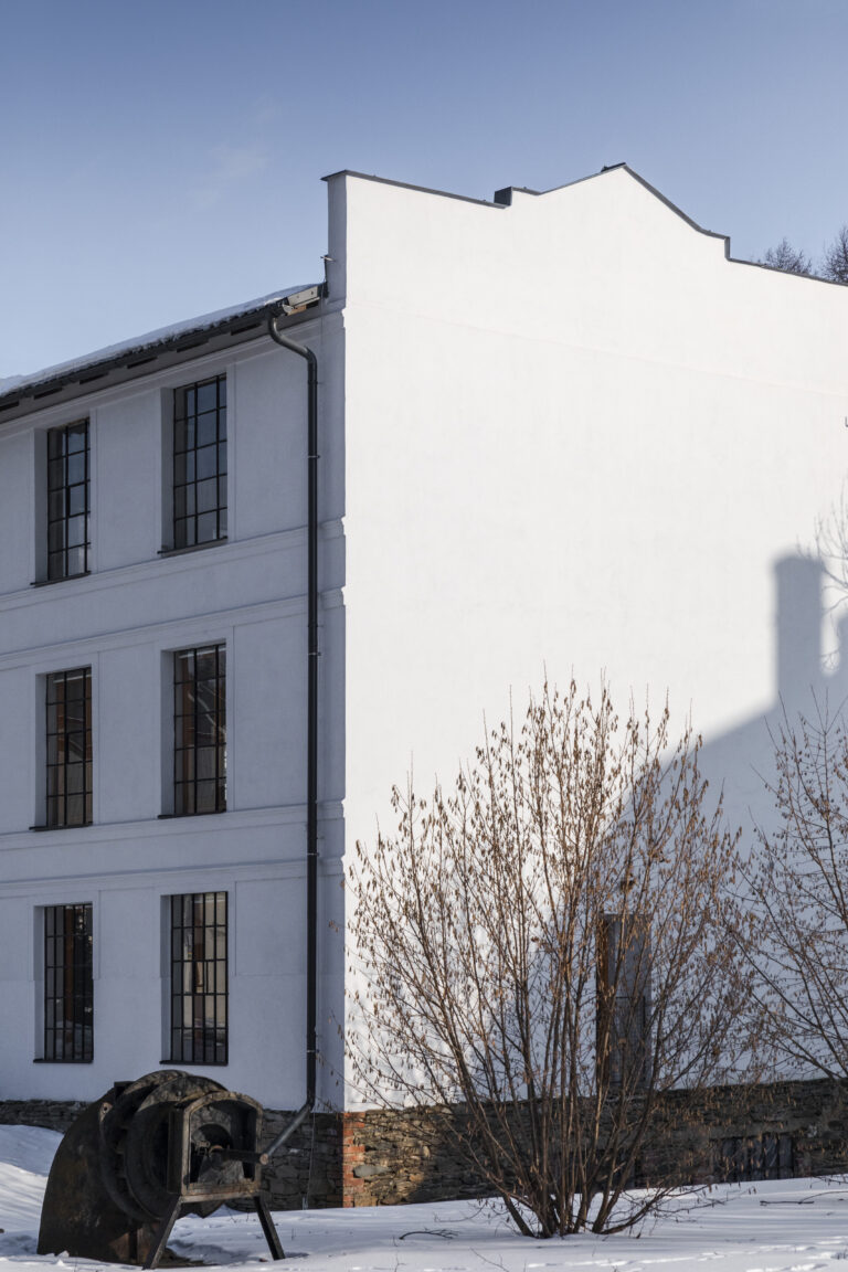 Pohled na objekt zvenku.