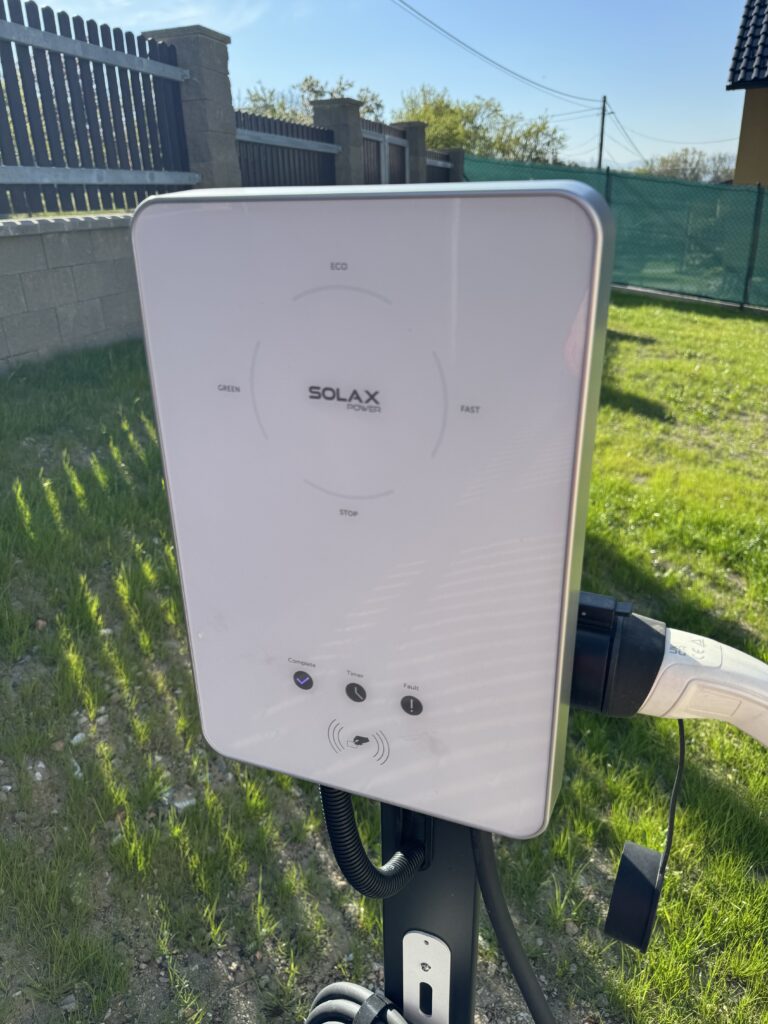 Nabíjení pro elektromobily.