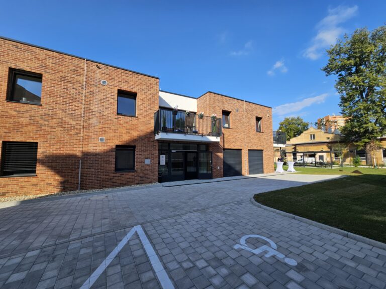 Vstupní část do objektu.